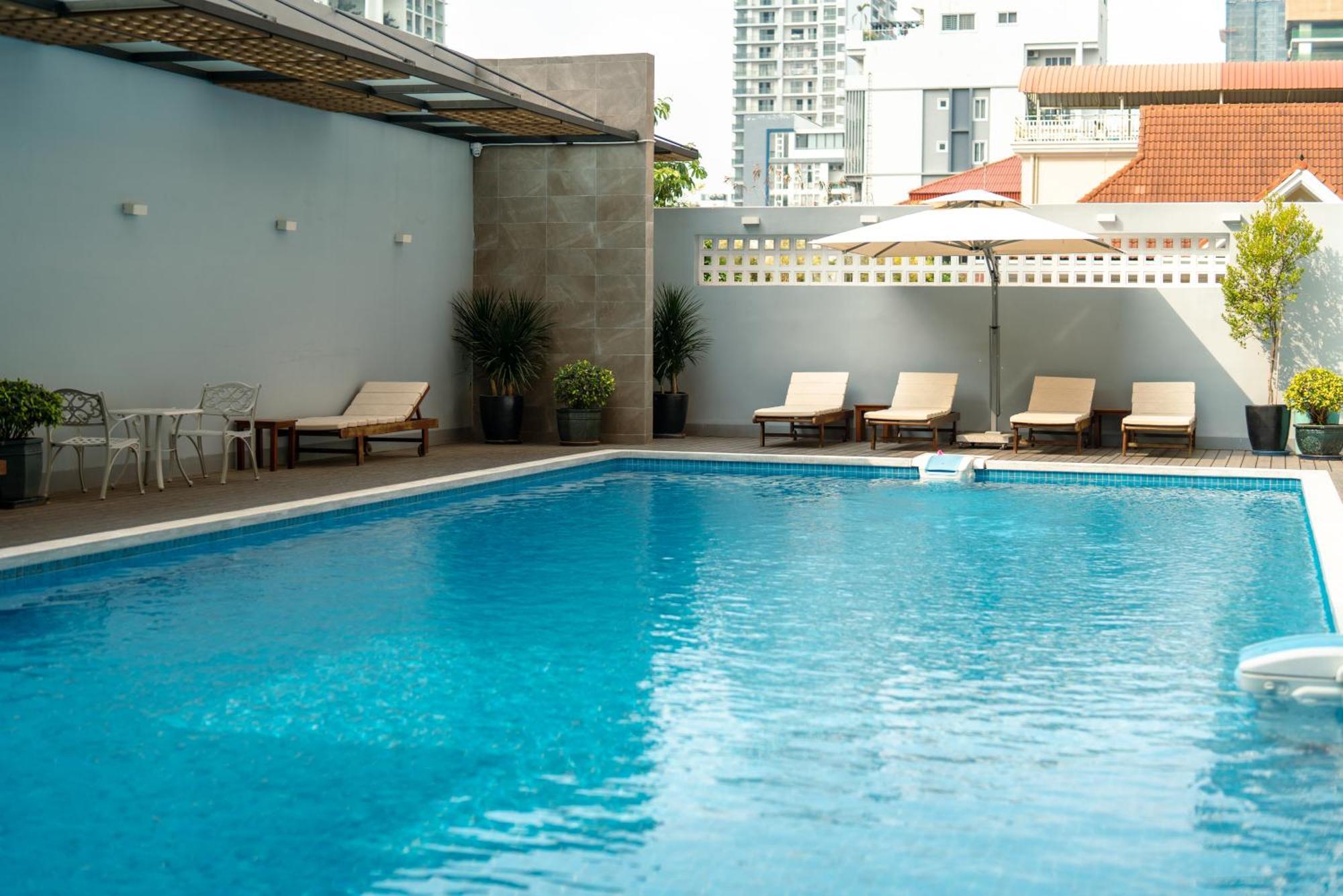 Hamptons Apartments Phnom Penh Exterior photo
