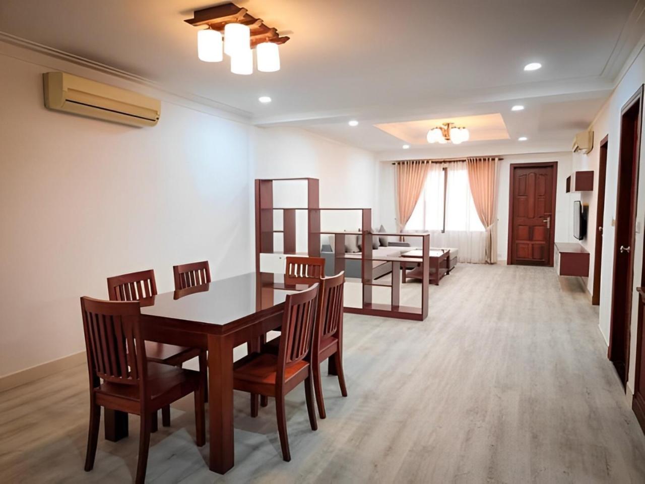 Hamptons Apartments Phnom Penh Exterior photo